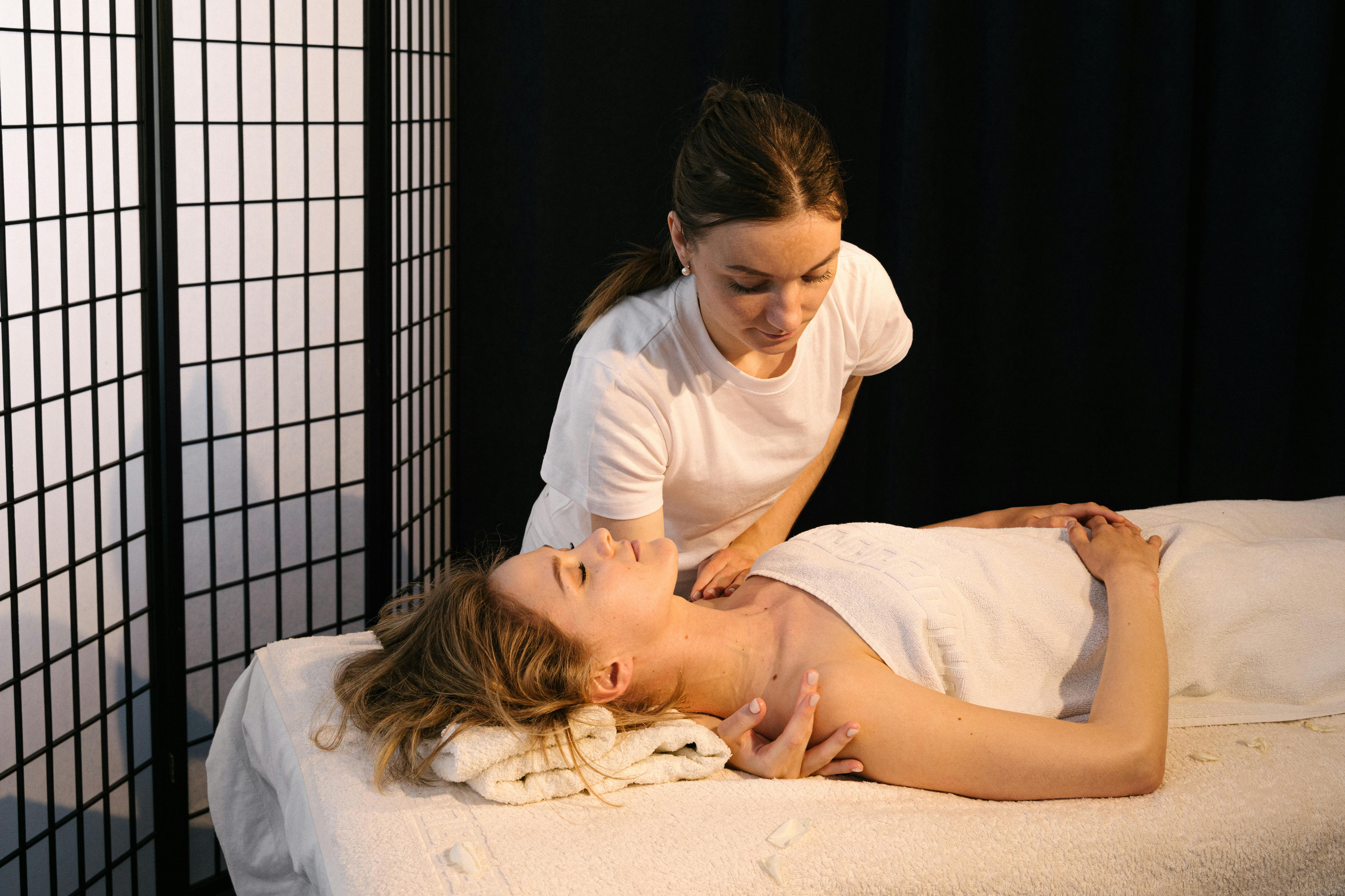 Massage Attire Guide: What to Wear and What to Avoid